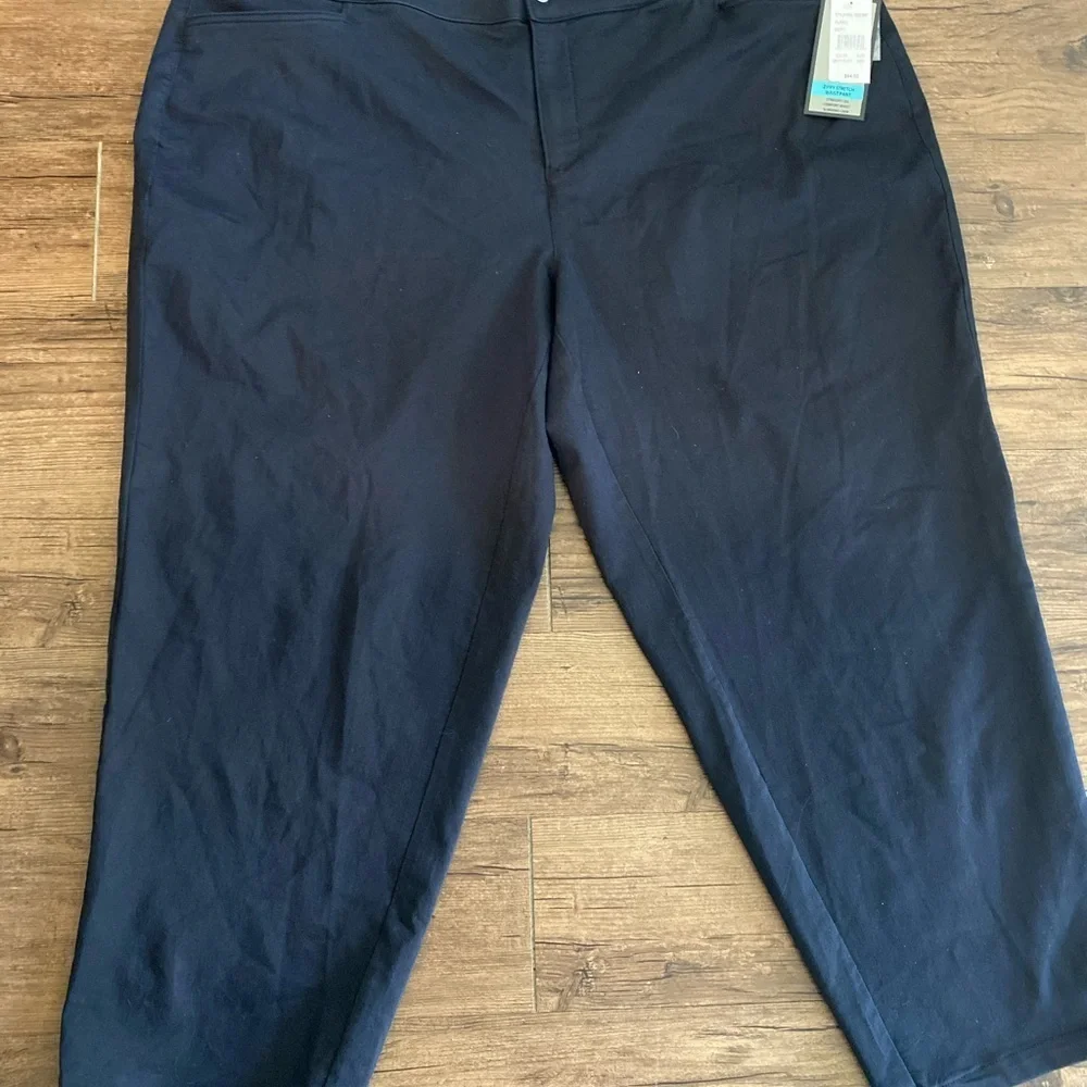 NWT $64 Zippy Stretch waist pants Straight Leg 24W